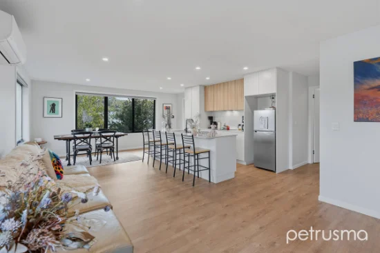 2/22 Amundsen Crescent, Warrane, Tas 7018