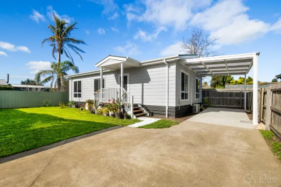 2/22 Fellmongers Road, Breakwater, Vic 3219