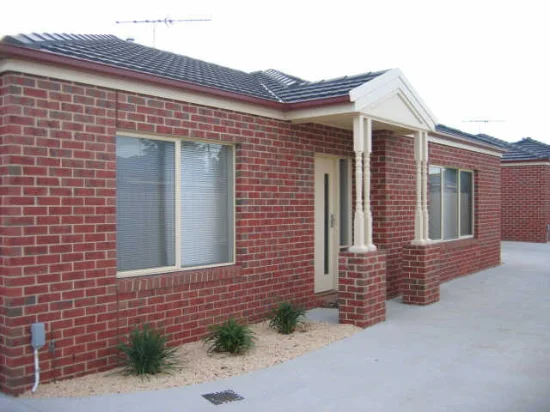 2/23 Laura Avenue, Belmont, Vic 3216