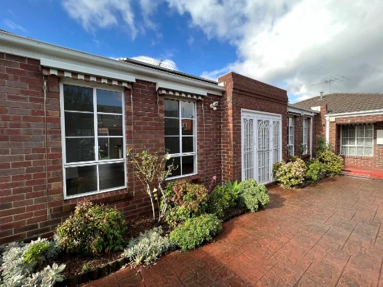 2/23 Ross Street, Niddrie, Vic 3042
