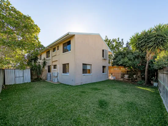 2/23 Winchester Street, Hamilton, Qld 4007