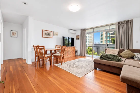 2/24 Castlebar Street, Kangaroo Point, Qld 4169