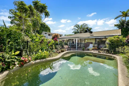 2/24 Sperring Street, Manunda, Qld 4870