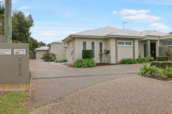 2/245A Mackenzie Street, Centenary Heights, Qld 4350