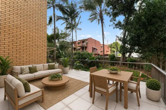2/26 First Avenue, Broadbeach QLD 4218-Image