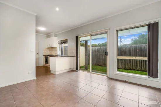 2/27 Cricklewood Avenue, Frankston, Vic 3199-Image