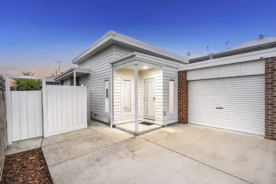 2/27 Deakin Street, Bell Park, Vic 3215