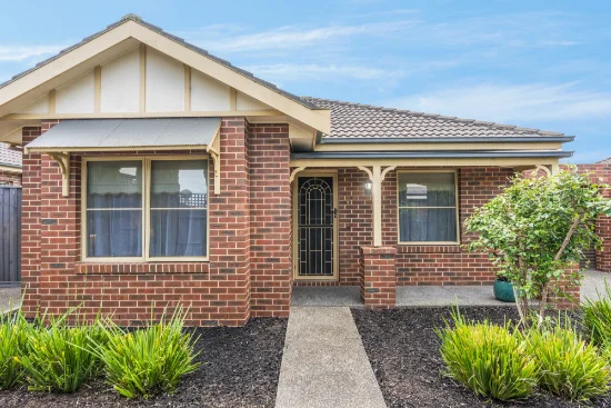 2/27 Eton Road, Belmont, Vic 3216