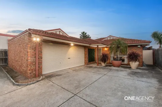 2/27 May Avenue, Altona Meadows, Vic 3028