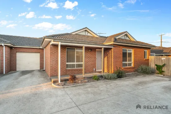 2/3 Plumpton Road, Diggers Rest, Vic 3427