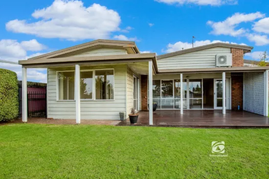 2/3 The Beacons, Paynesville, Vic 3880