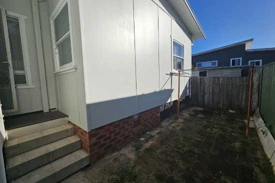 2/3 Turley Avenue, Bomaderry, NSW 2541