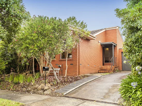 2/30 Shannon Street, Box Hill North, Vic 3129 - For Rent