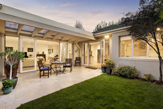 2/300 South Road, Hampton East, Vic 3188 - For Sale
