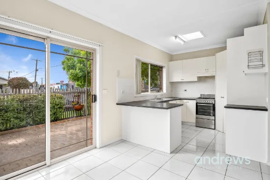 2/302 Bellerine Street, South Geelong, Vic 3220-Image