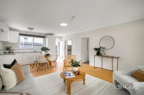 2/31 Bell Street, Hawthorn, Vic 3122