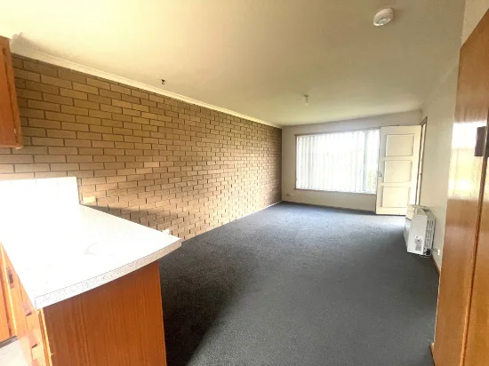 2/31 Beverin Street, Sebastopol VIC 3356 - For Rent