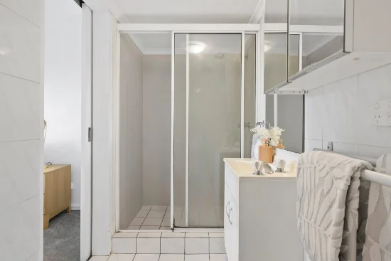 2/31 Swann Road, Taringa, Qld 4068-Image