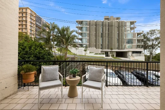 2/31 Swann Road, Taringa, Qld 4068-Image