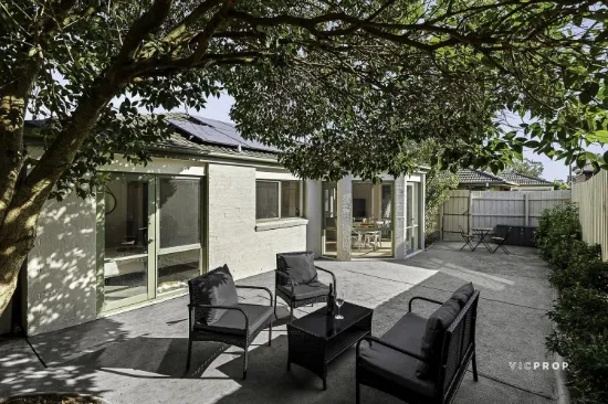 2/32 Marjorie Close, Bulleen, Vic 3105
