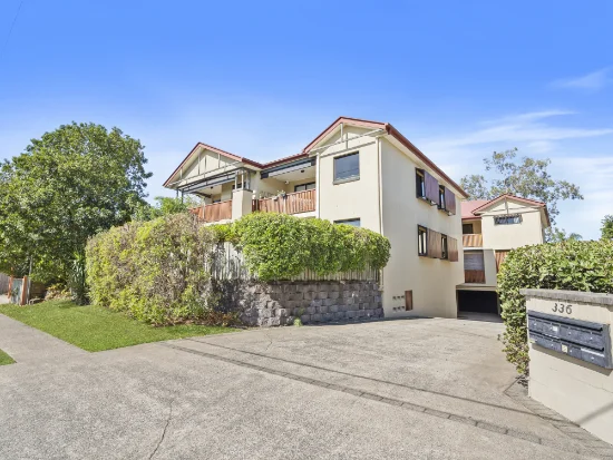 2/336 Cavendish Road, Coorparoo, Qld 4151