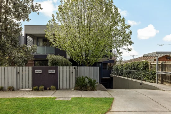 2/34 Jean Street, Cheltenham VIC 3192 - For Sale