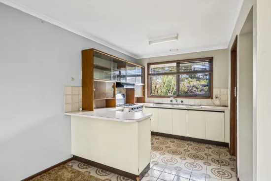 2/35-37 East End Crescent, St Albans Park, Vic 3219-Image