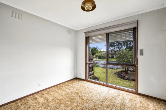 2/35-37 East End Crescent, St Albans Park, Vic 3219-Image