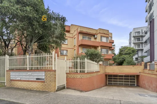 2/35 Campbell Street, Liverpool, NSW 2170
