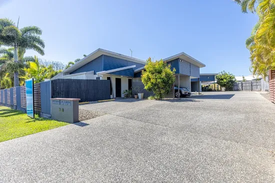 2/36 SLATER AVENUE, Blacks Beach, Qld 4740