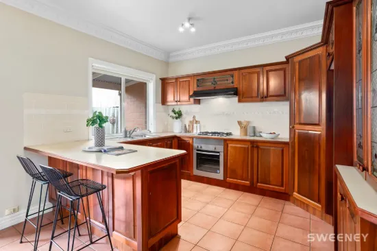 2/37 Curlew Avenue, Altona, Vic 3018-Image