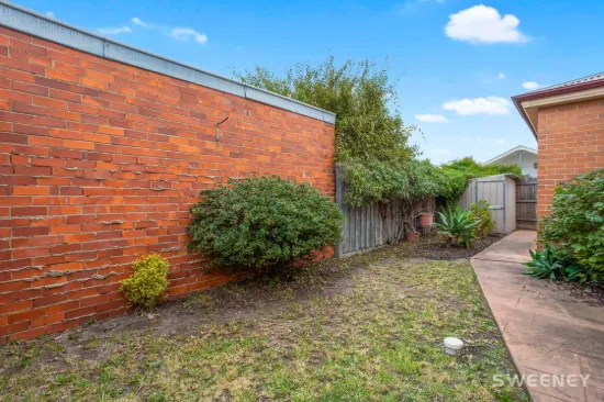 2/37 Curlew Avenue, Altona, Vic 3018-Image