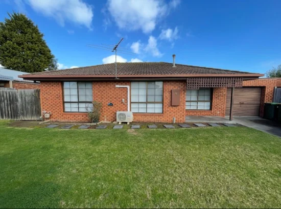 2/37 Thompson Street, Whittington, Vic 3219
