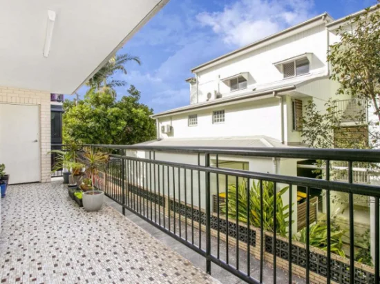 2/38 Collins Street, Nundah, Qld 4012