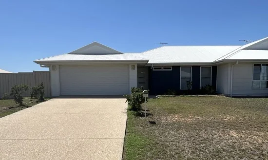 2/38 Lakeside Dr, Emerald, Qld 4720