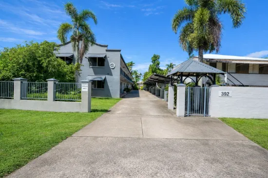 2/392 Severin Street, Parramatta Park, Qld 4870