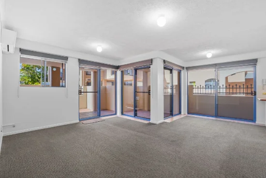 2/4-10 Monte Carlo Avenue, Surfers Paradise, Qld 4217