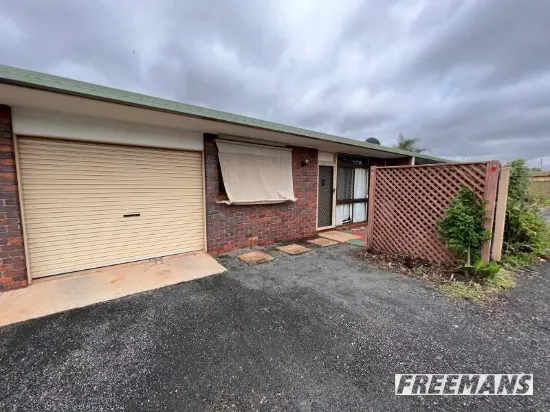 2/4 Booth Street, Kingaroy, Qld 4610