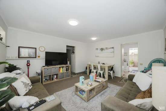2/4 Freshwater Parade, Claremont, WA 6010