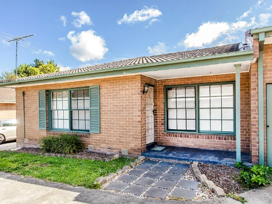 2/4 Hindon Street, Blackburn, Vic 3130