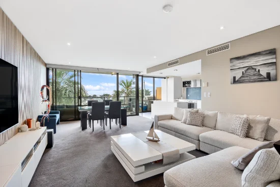 2/4 Smith Street, Lorne, Vic 3232 - For Sale