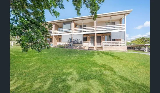 2/4 Wenitong Street, West Gladstone, Qld 4680