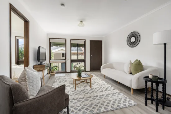 2/405 Griffith Road, Lavington, NSW 2641