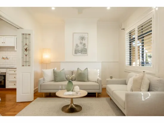 2/424 Kotthoff Street, Lavington, NSW 2641