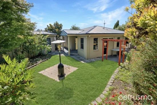 2/47a Cross Street, New Town, Tas 7008