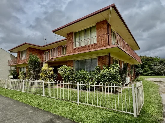 2/49 Front St, Mossman, Qld 4873 - For Rent
