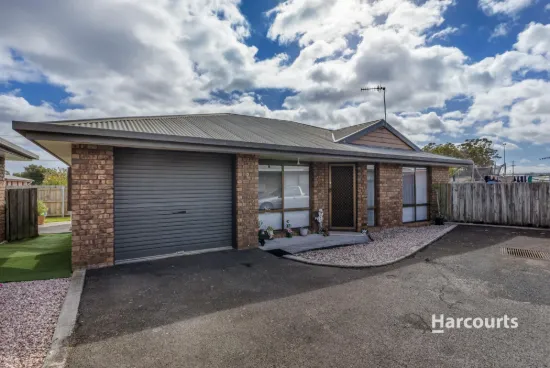 Neat, Low-Maintenance Living in a Quiet Somerset Location