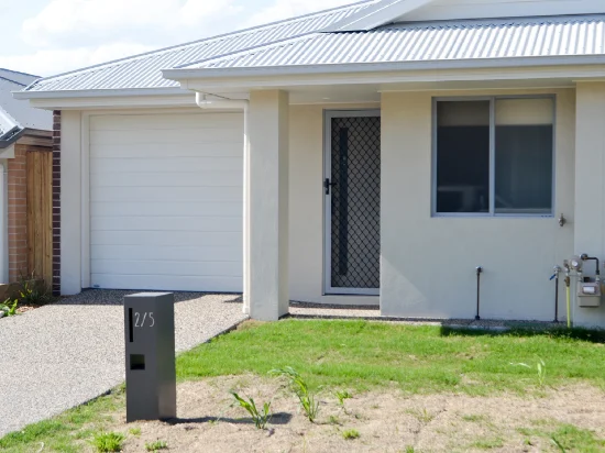 2/5 Diva Ln, Glenvale, Qld 4350