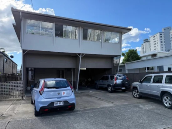 2/5 Elder Entrance, Burleigh Heads, Qld 4220