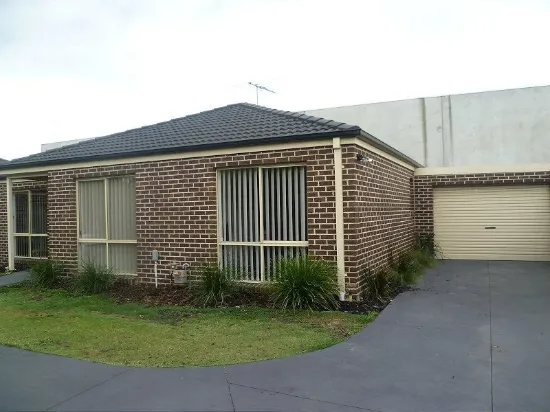 2/5 Gordon Street, Cranbourne, Vic 3977